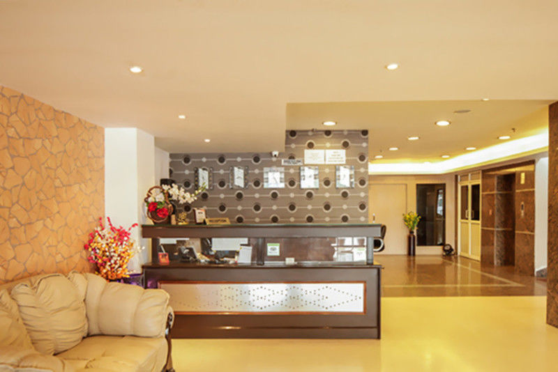 Capital O 7331 Hotel Downtown ニューデリー エクステリア 写真