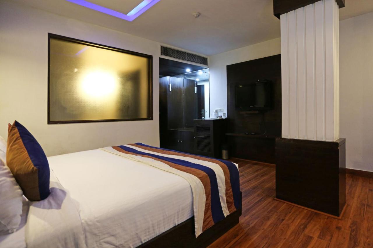 Capital O 7331 Hotel Downtown ニューデリー エクステリア 写真